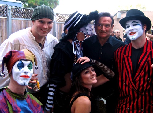 Robin Williams backstage at MTV Music Awards